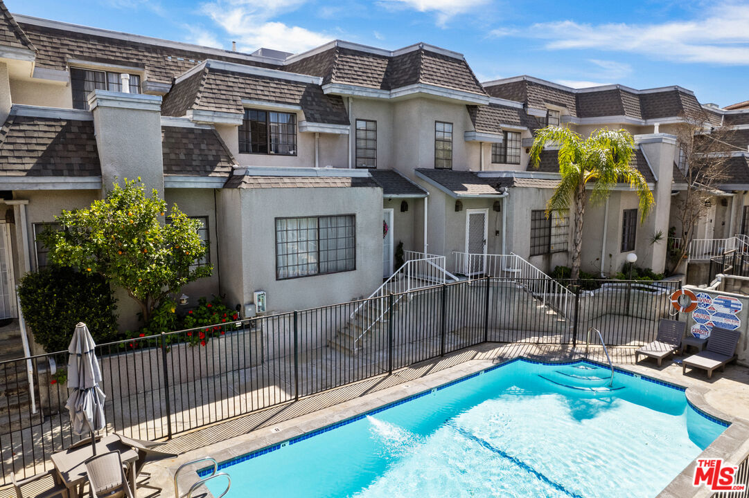 14500 Van Nuys Blvd Unit: 46