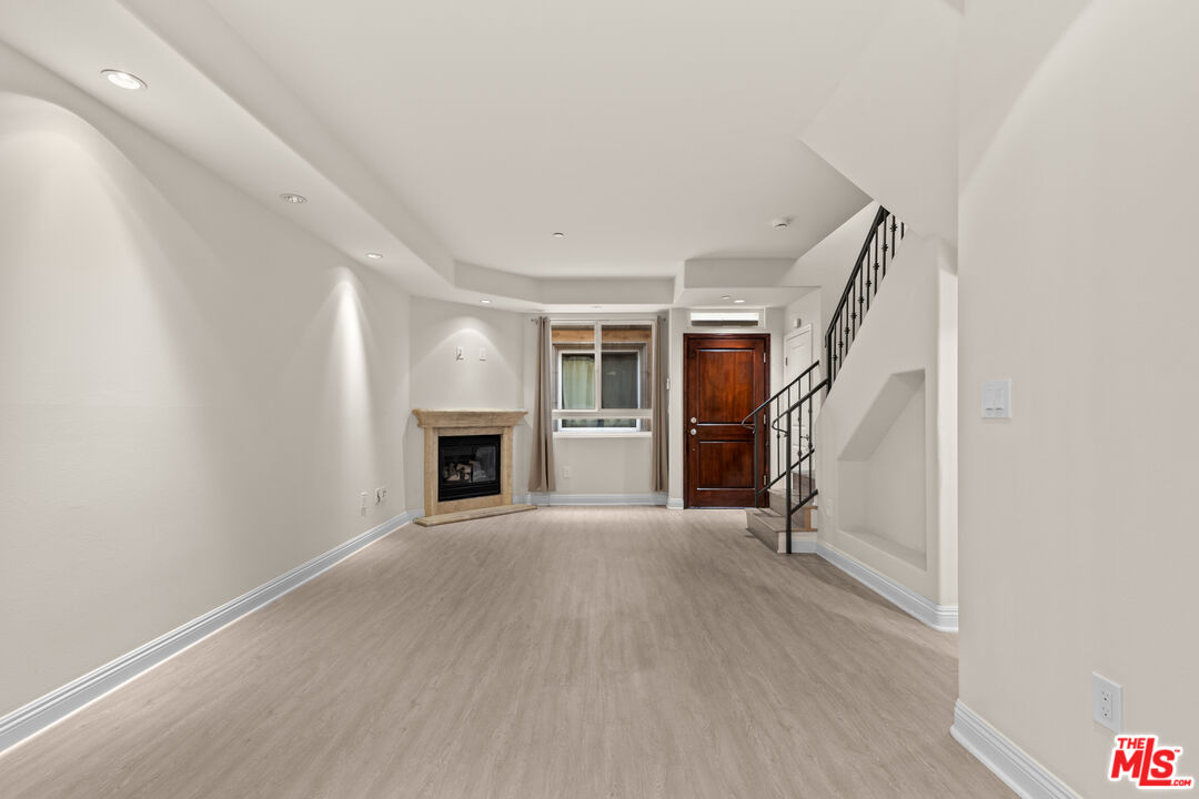 11323 Huston St Unit: 7