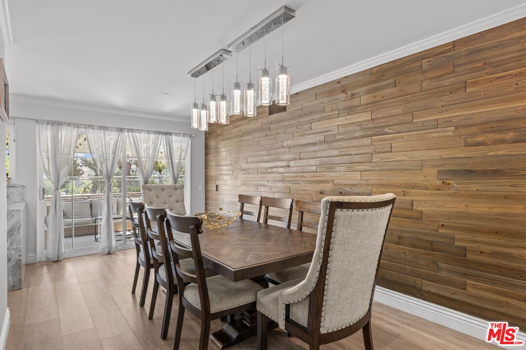 27616 Maple Ridge Cir