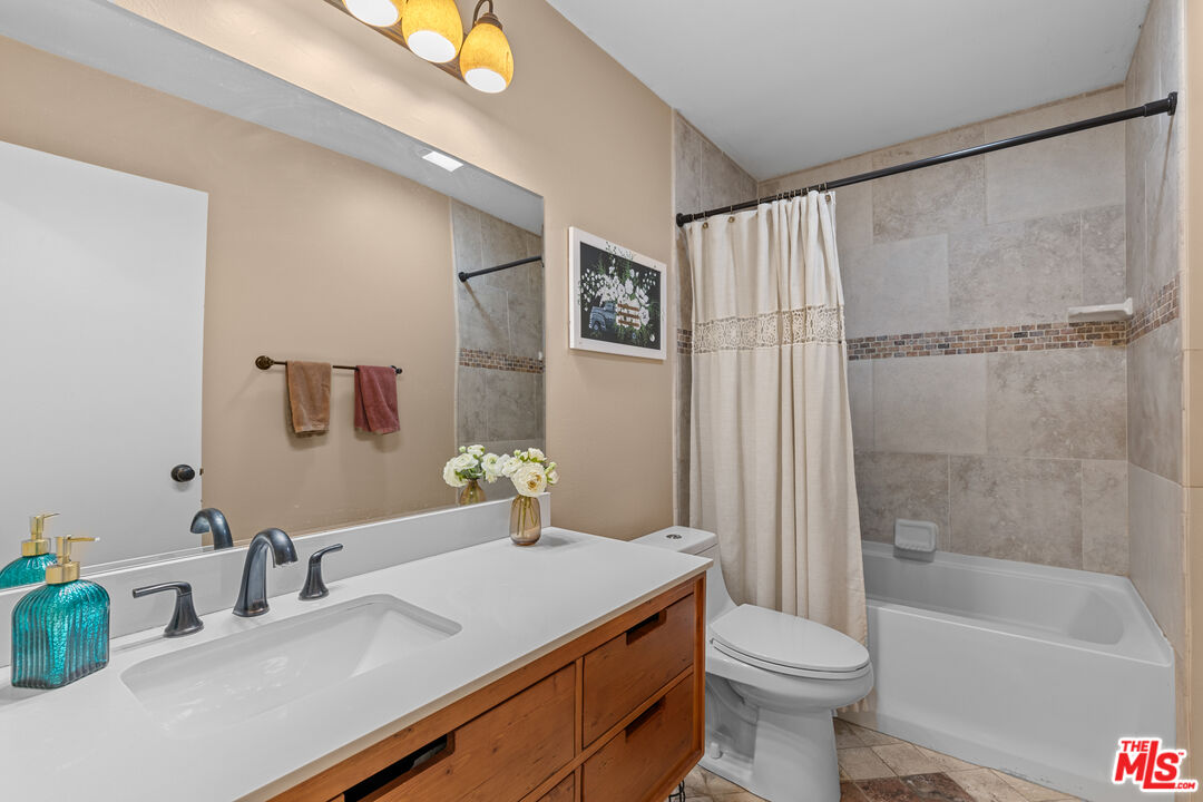 27616 Maple Ridge Cir