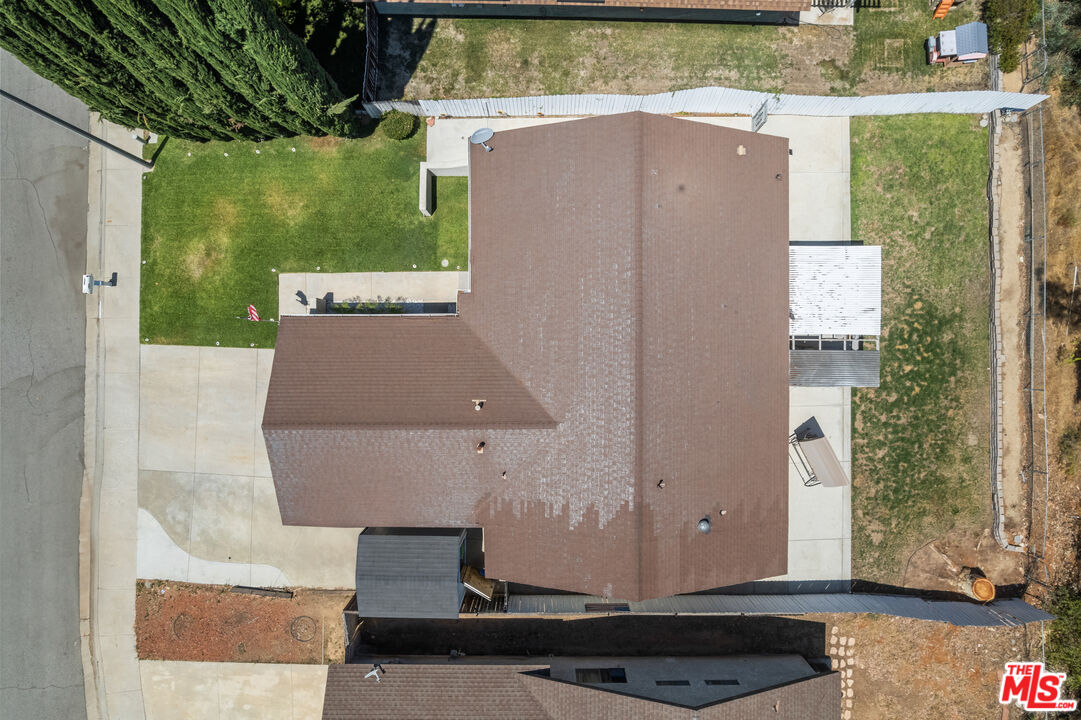 27616 Maple Ridge Cir