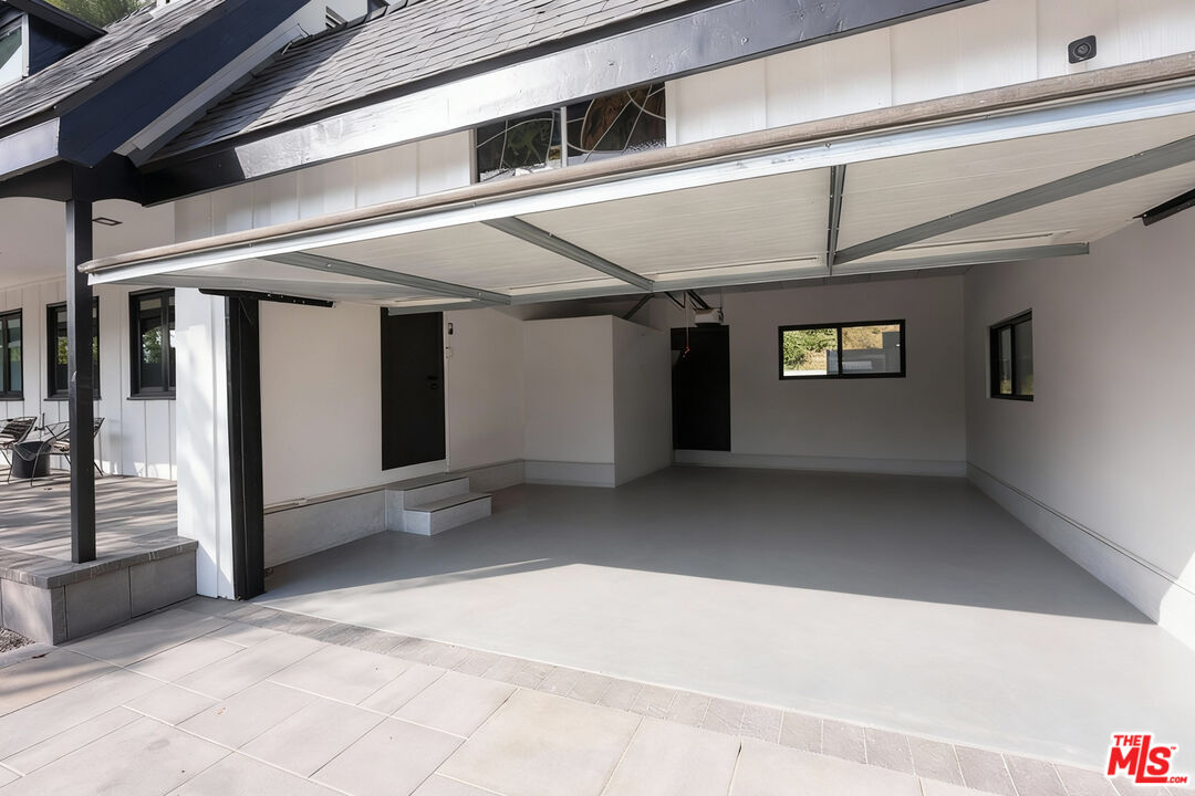 6427 Tahoe Dr