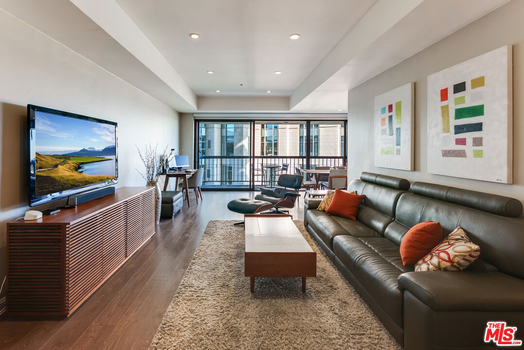 10790 Wilshire Blvd Unit: 404