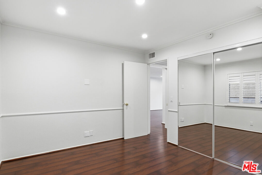 2940 N Verdugo Rd Unit: 305