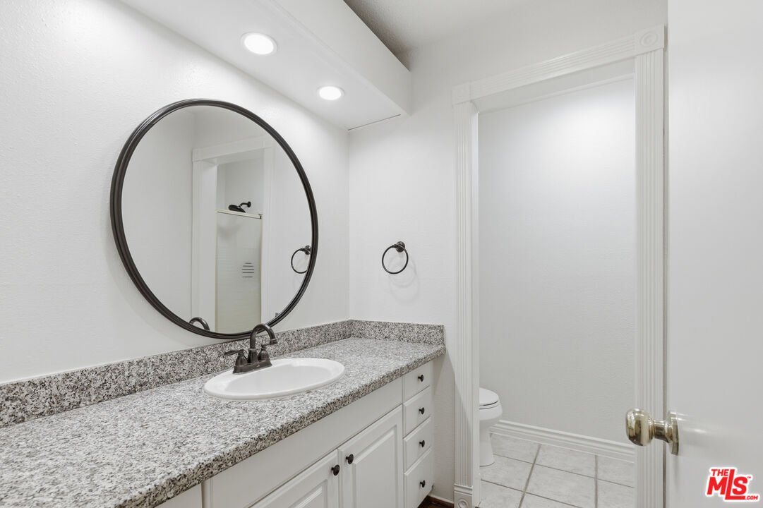 2940 N Verdugo Rd Unit: 305