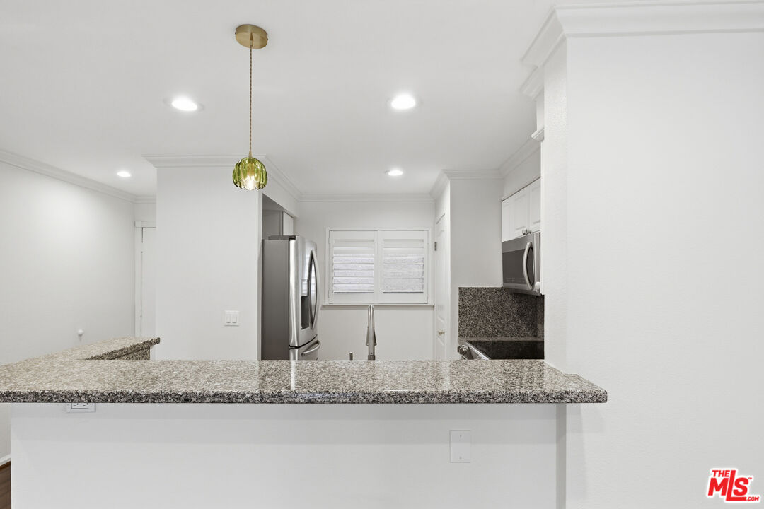 2940 N Verdugo Rd Unit: 305