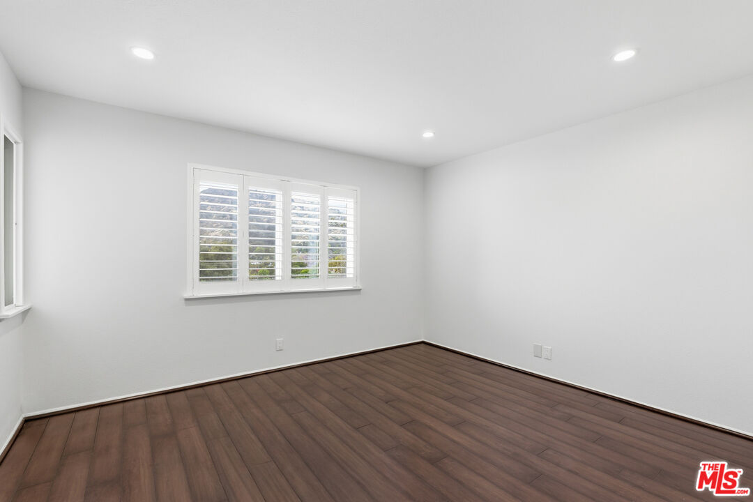 2940 N Verdugo Rd Unit: 305