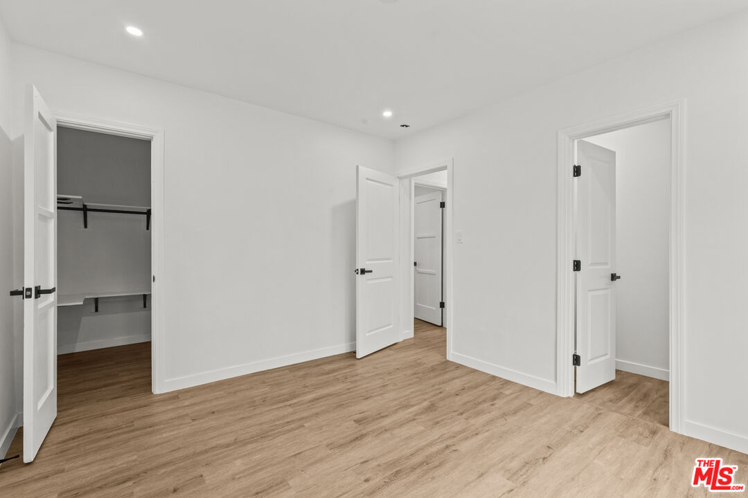 542 N Genesee Ave