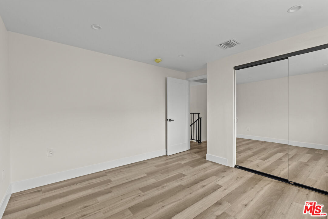 546 N Genesee Ave