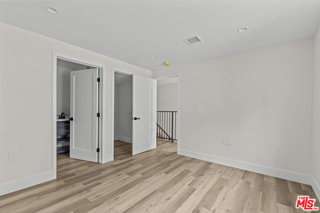 546 N Genesee Ave