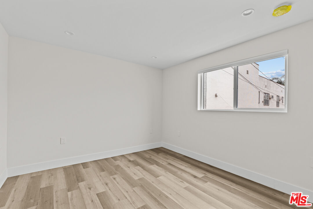 546 N Genesee Ave