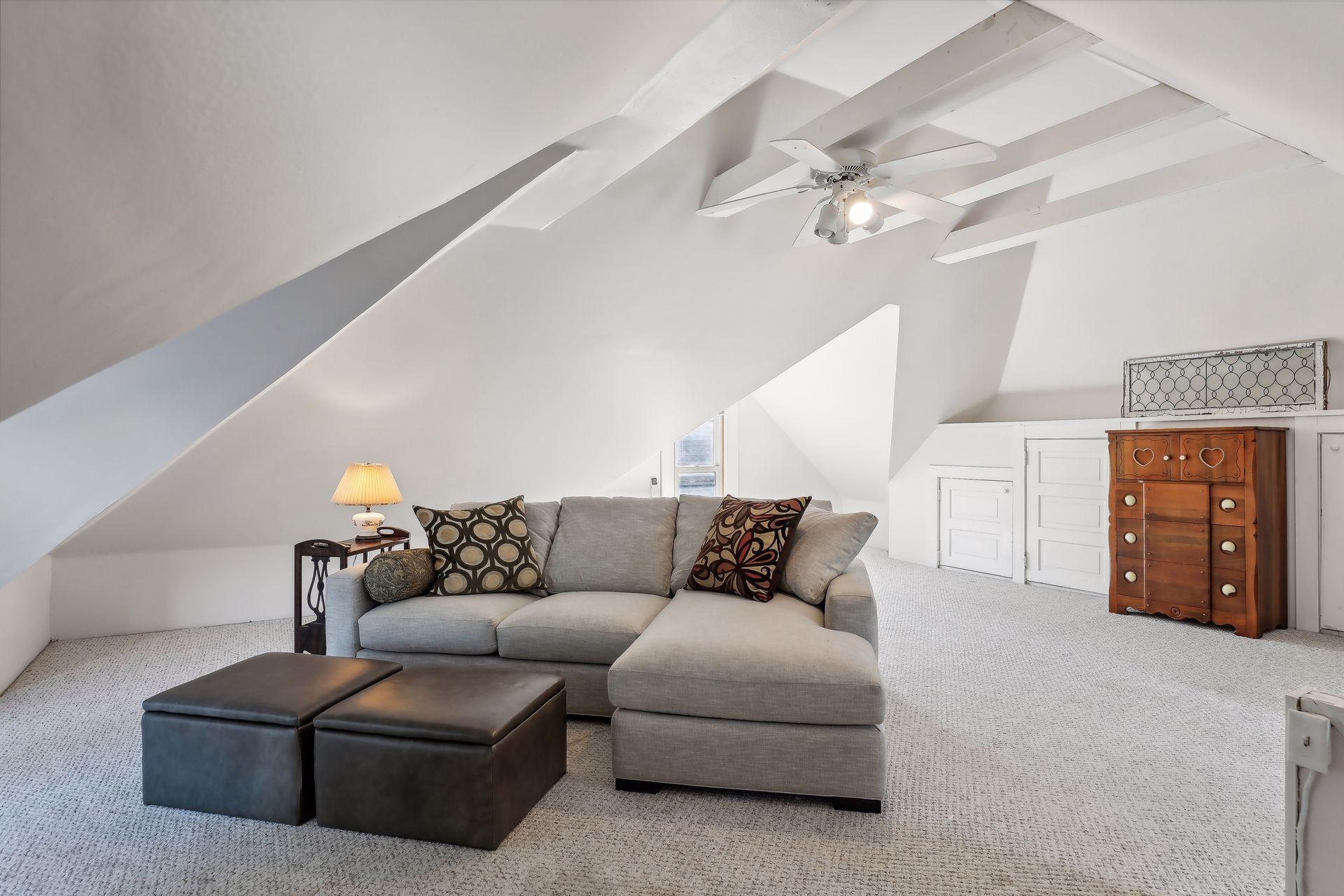 2094 Marshall Avenue