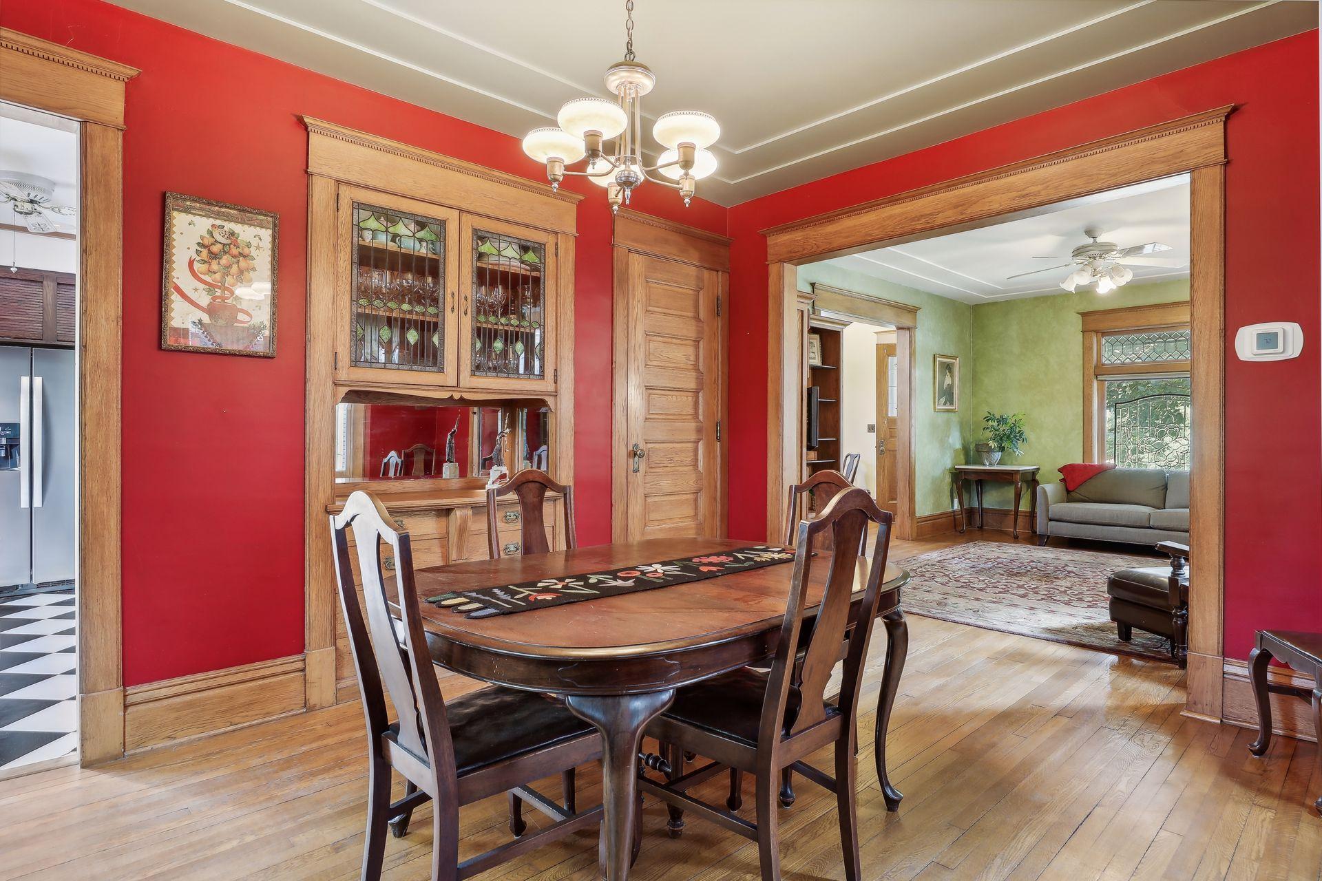 2094 Marshall Avenue