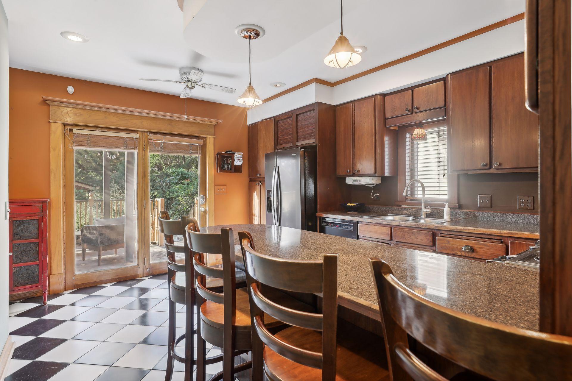 2094 Marshall Avenue