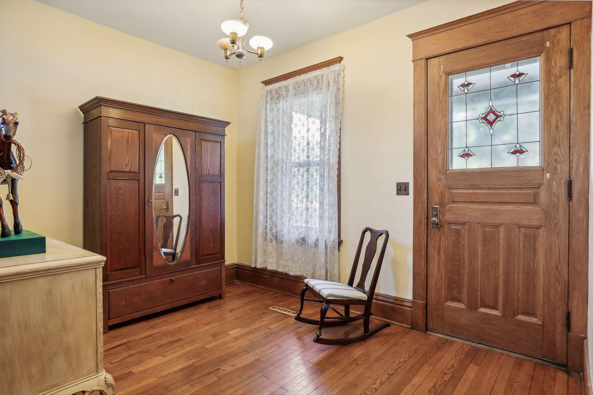 2094 Marshall Avenue