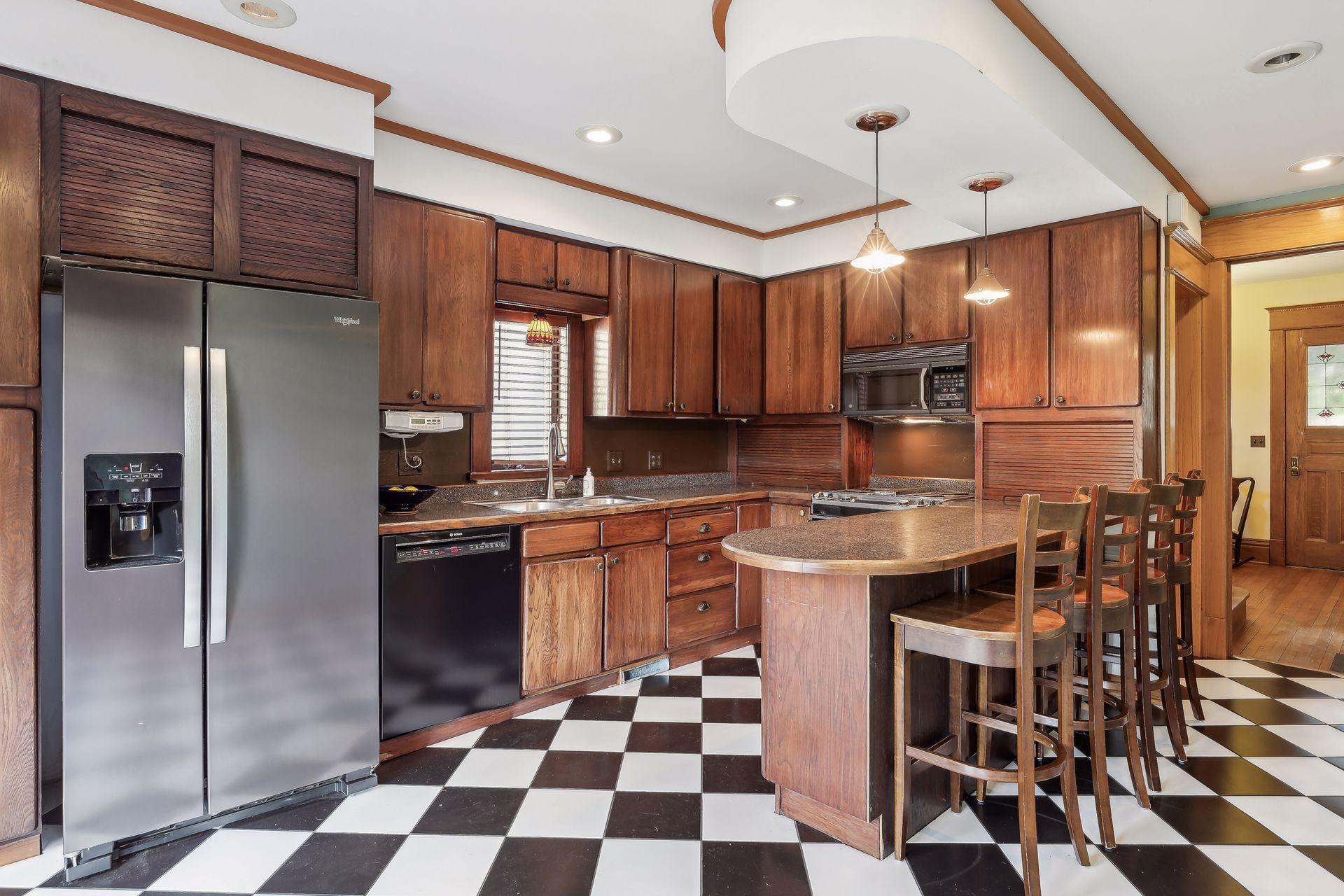 2094 Marshall Avenue