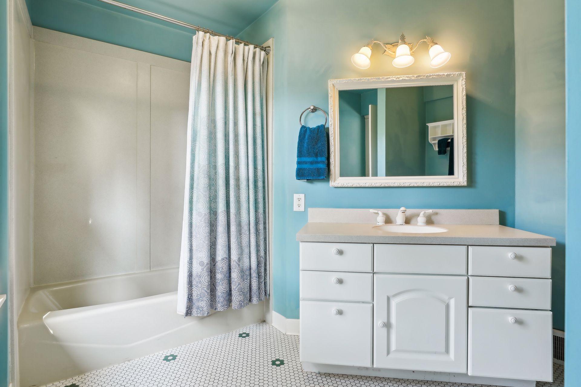 2094 Marshall Avenue