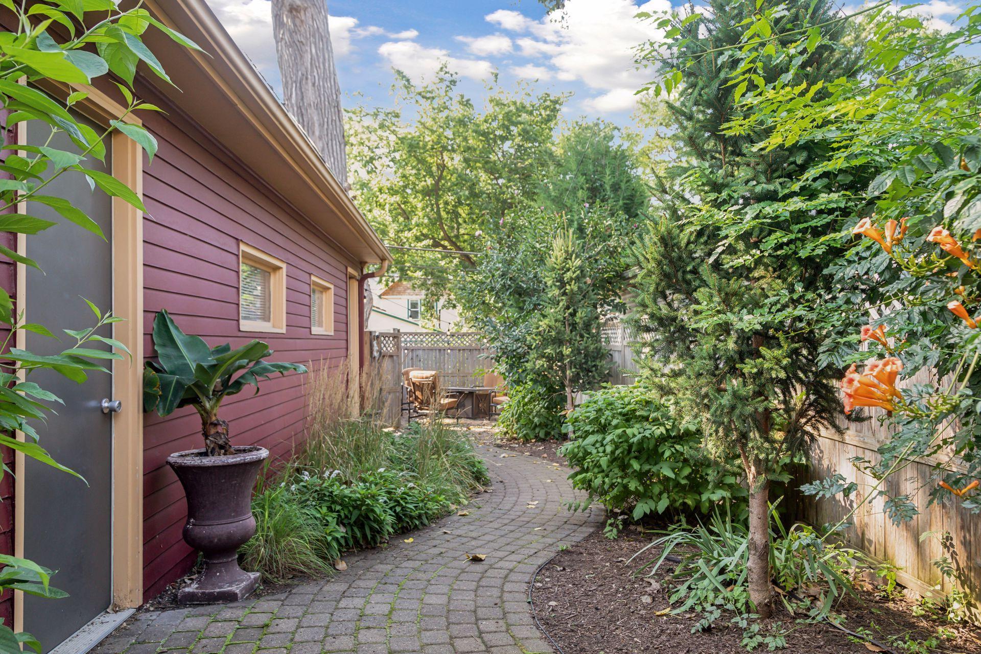 2094 Marshall Avenue