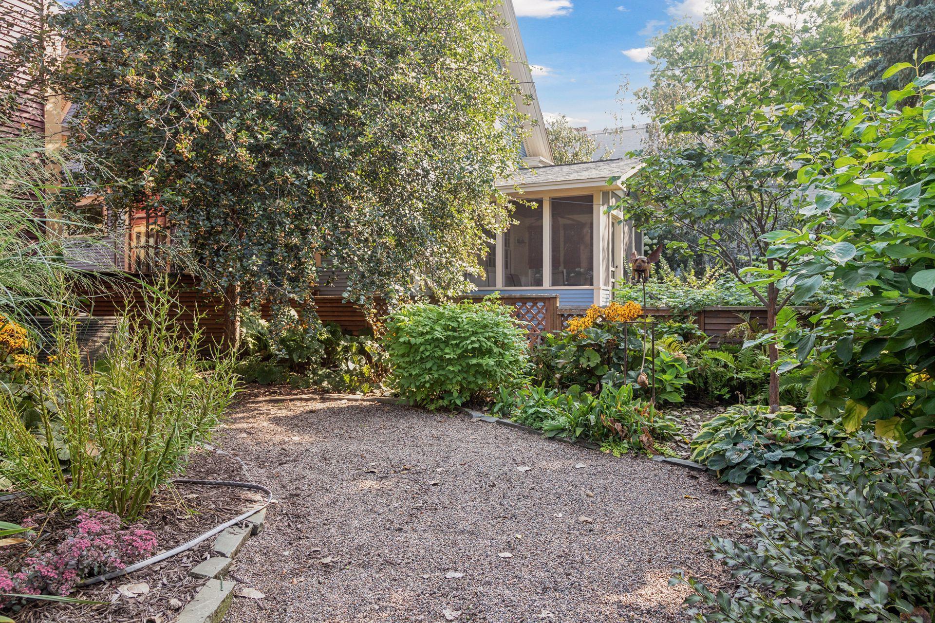 2094 Marshall Avenue