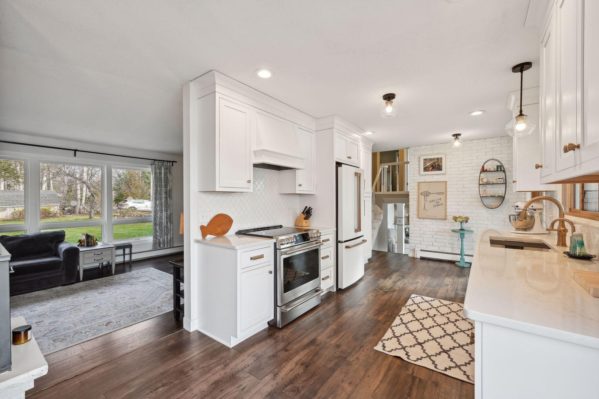 13546 Island View Drive NW