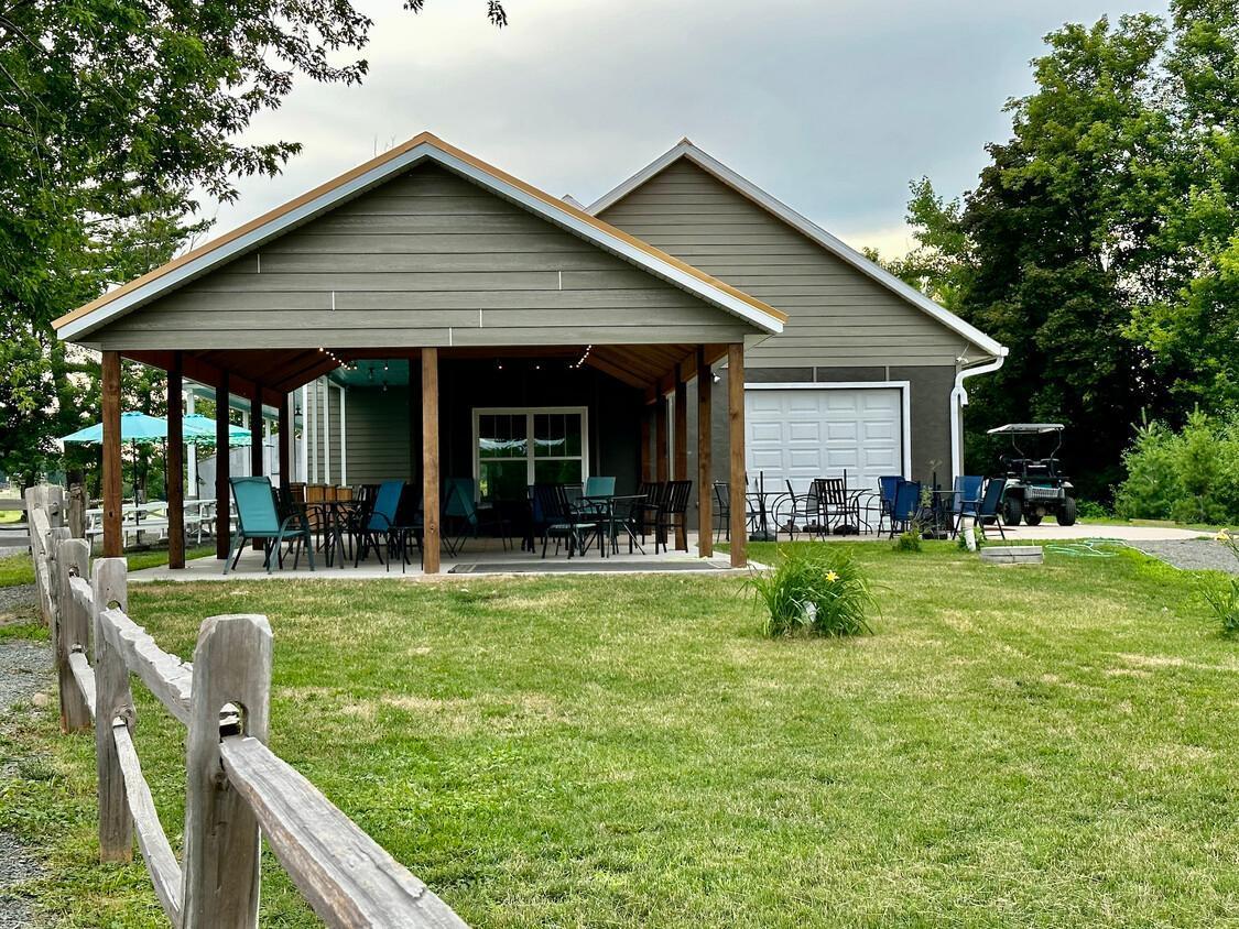 1721 US Highway 8