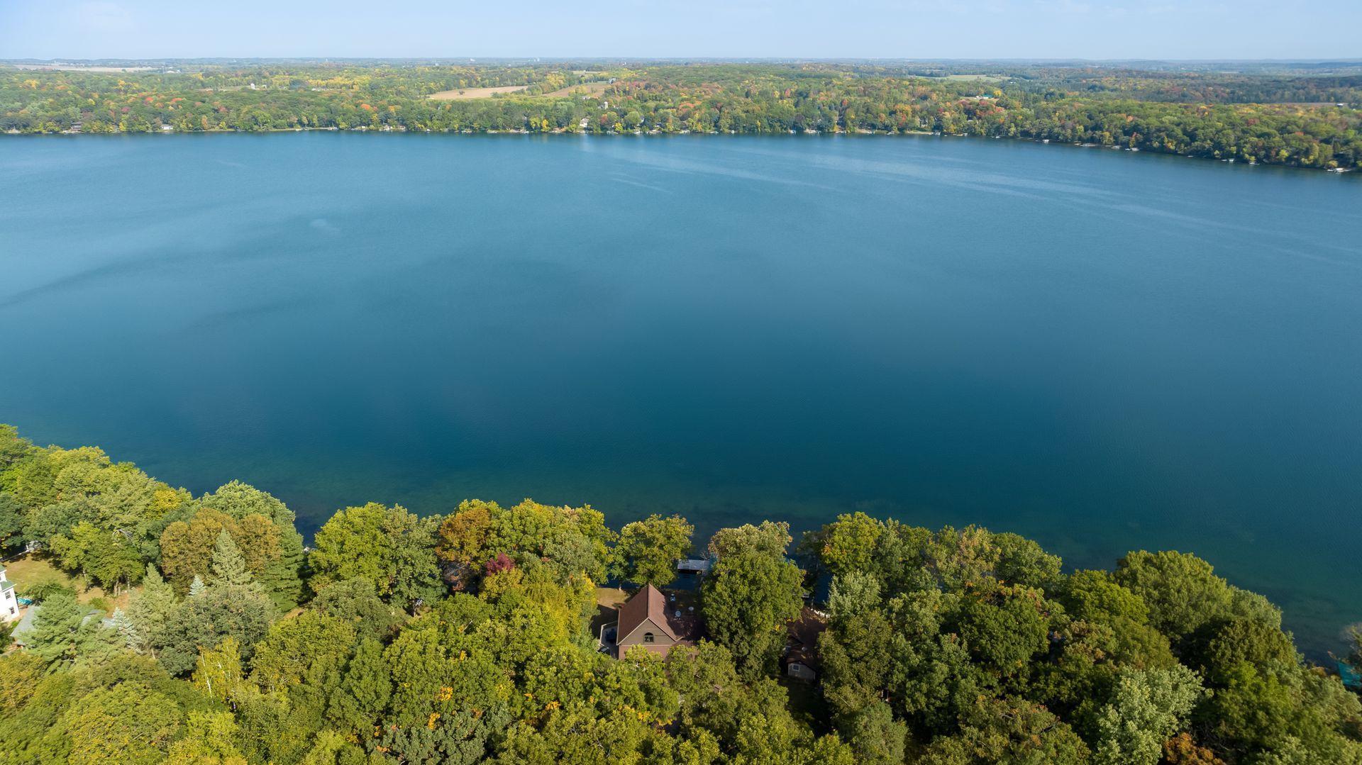1723 S Deer Lake Circle