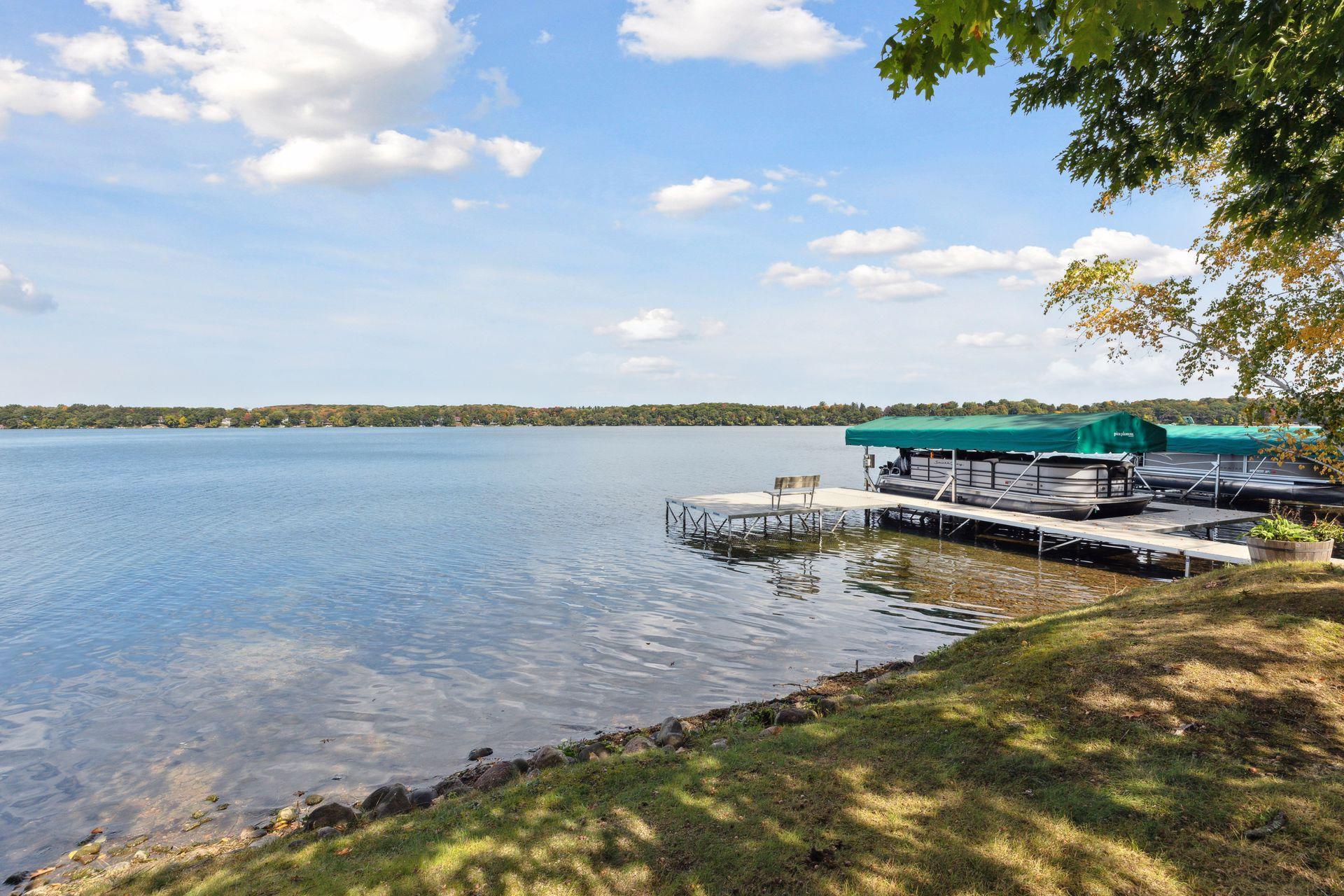1723 S Deer Lake Circle