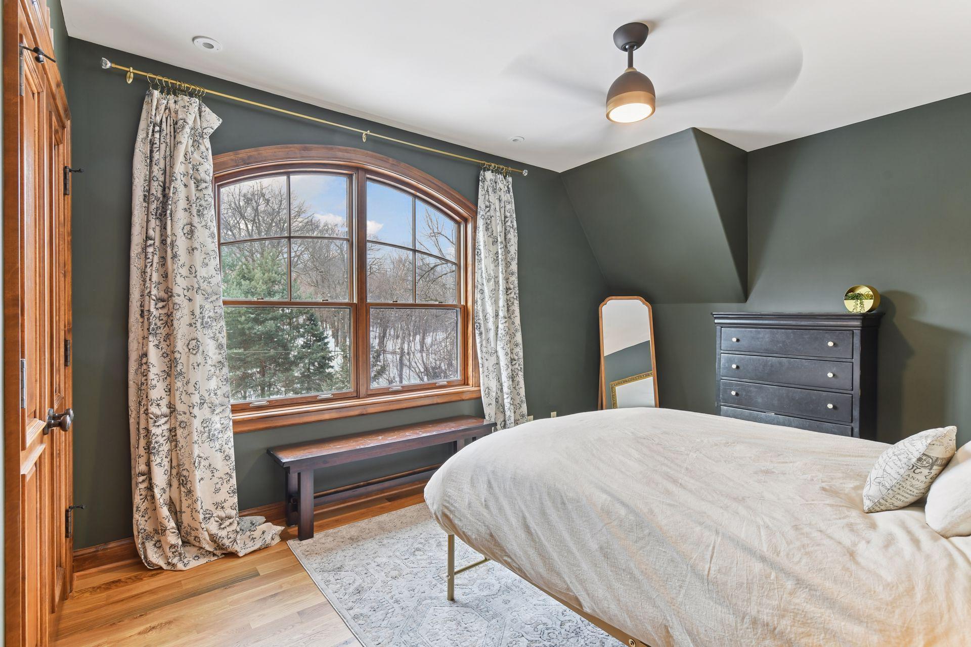 1300 Spruce Place