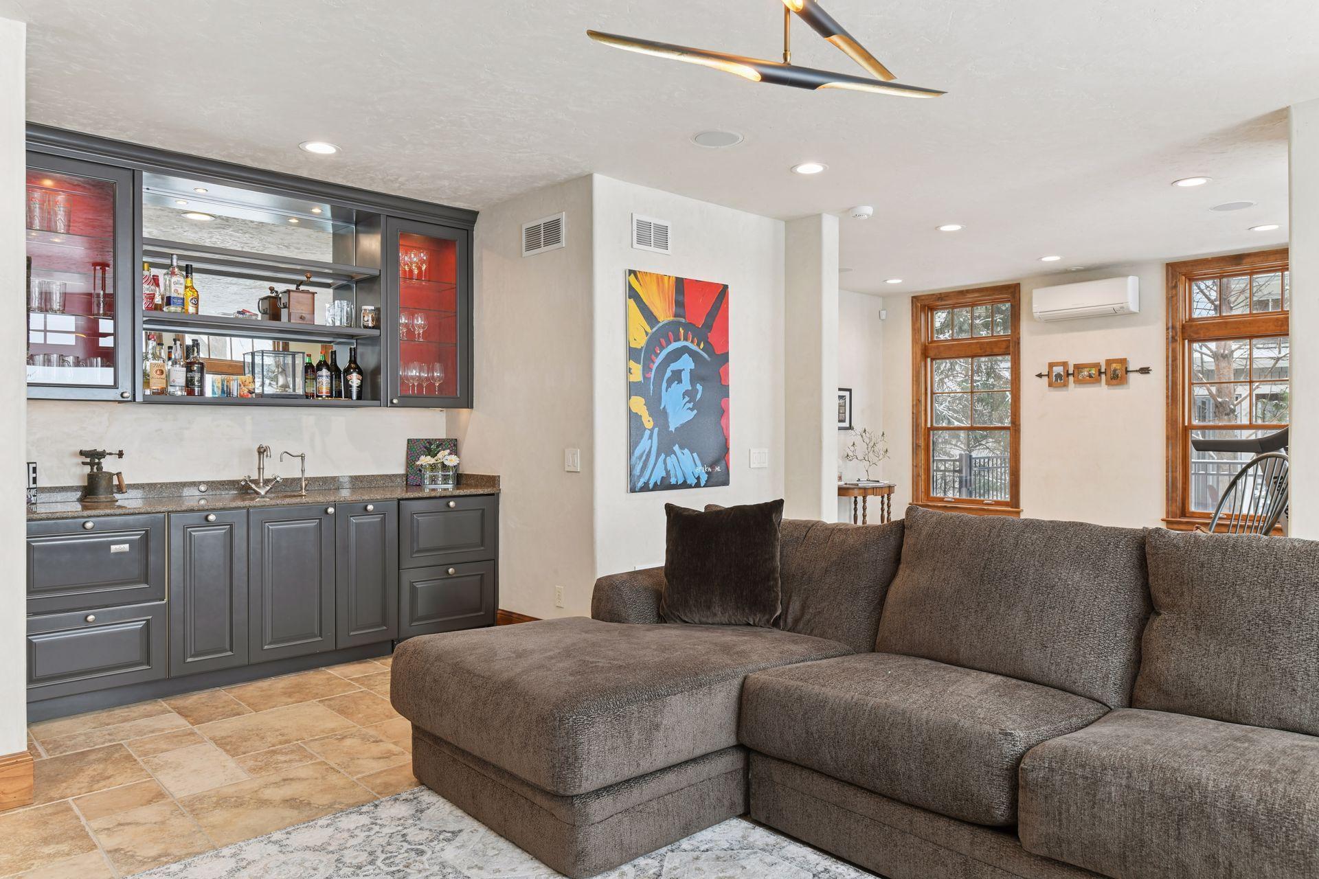 1300 Spruce Place