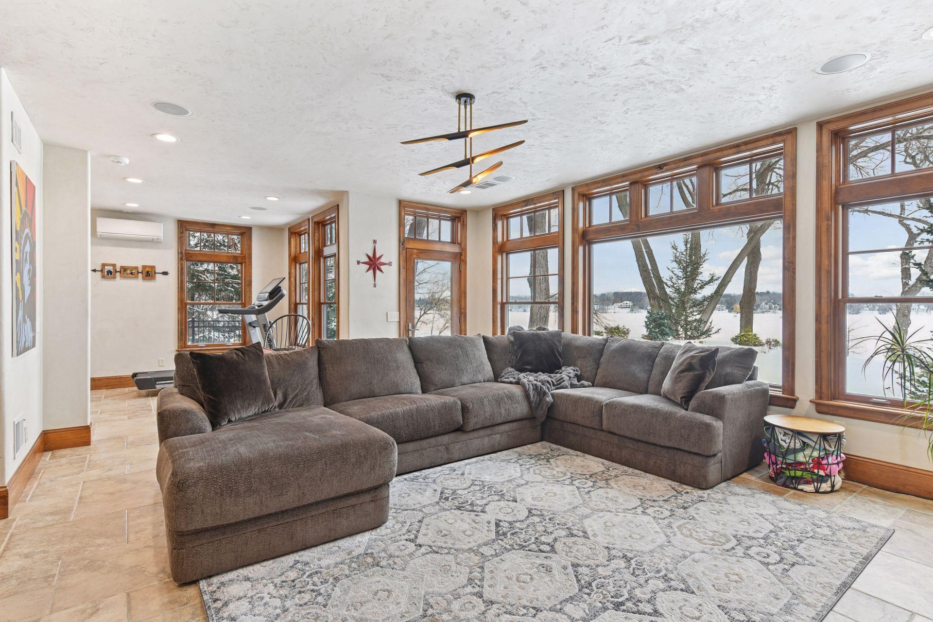 1300 Spruce Place
