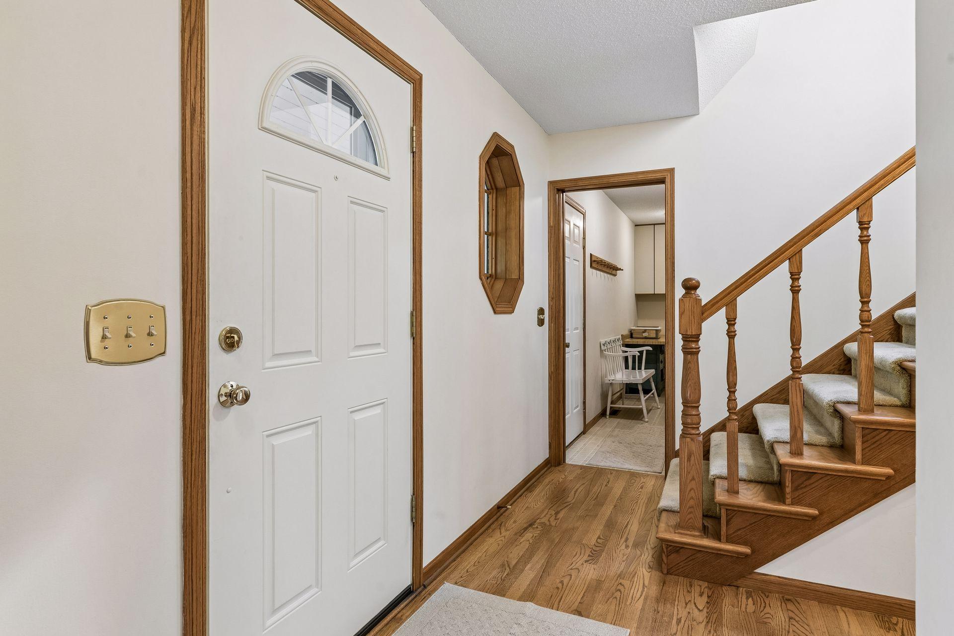 303 Hazel Street W