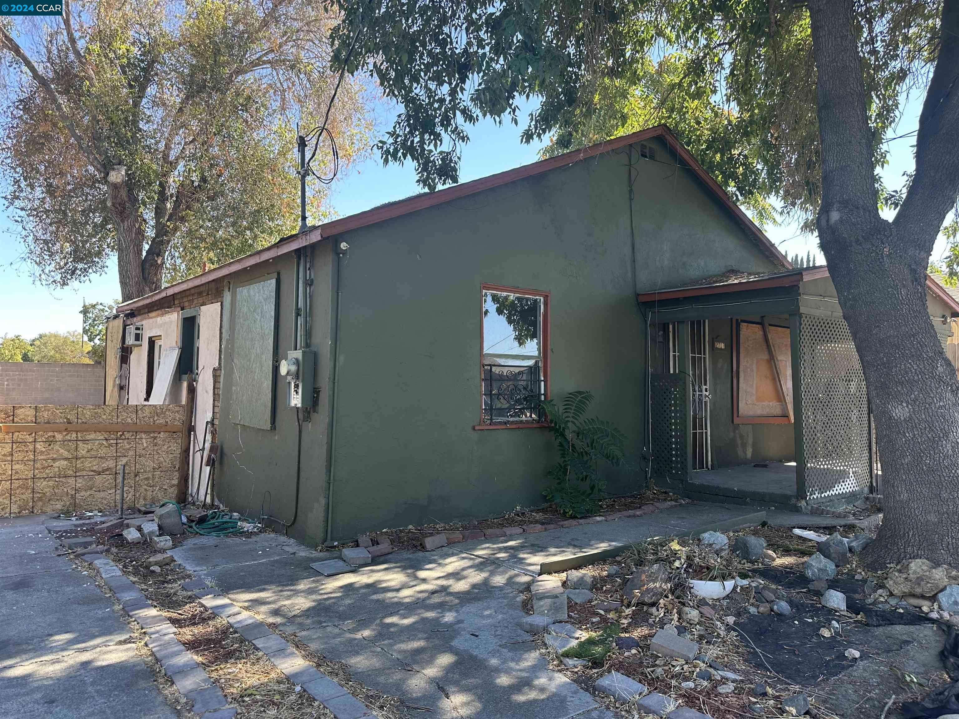 2717 D street, Antioch 94509