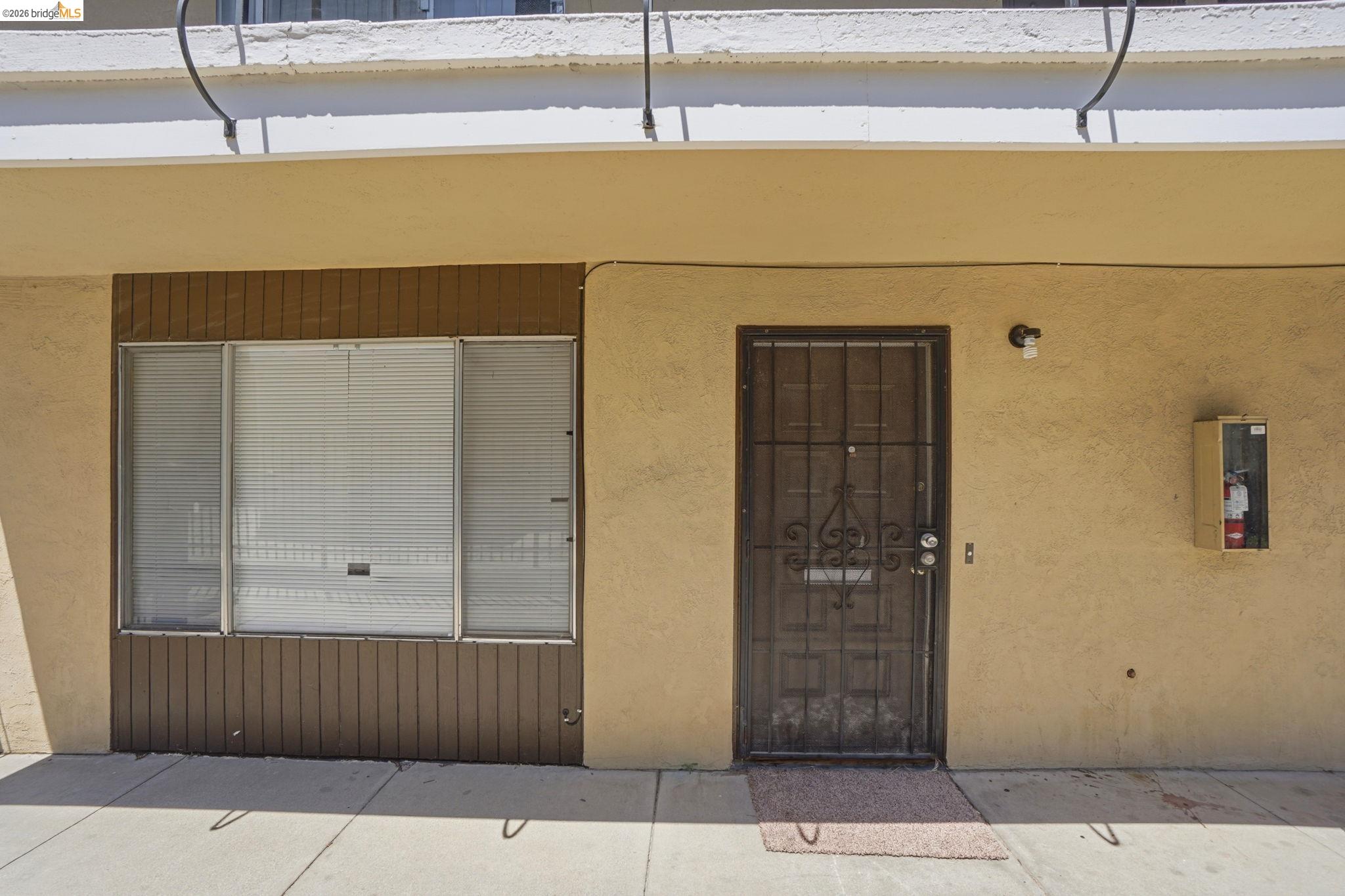 3513 Fairview