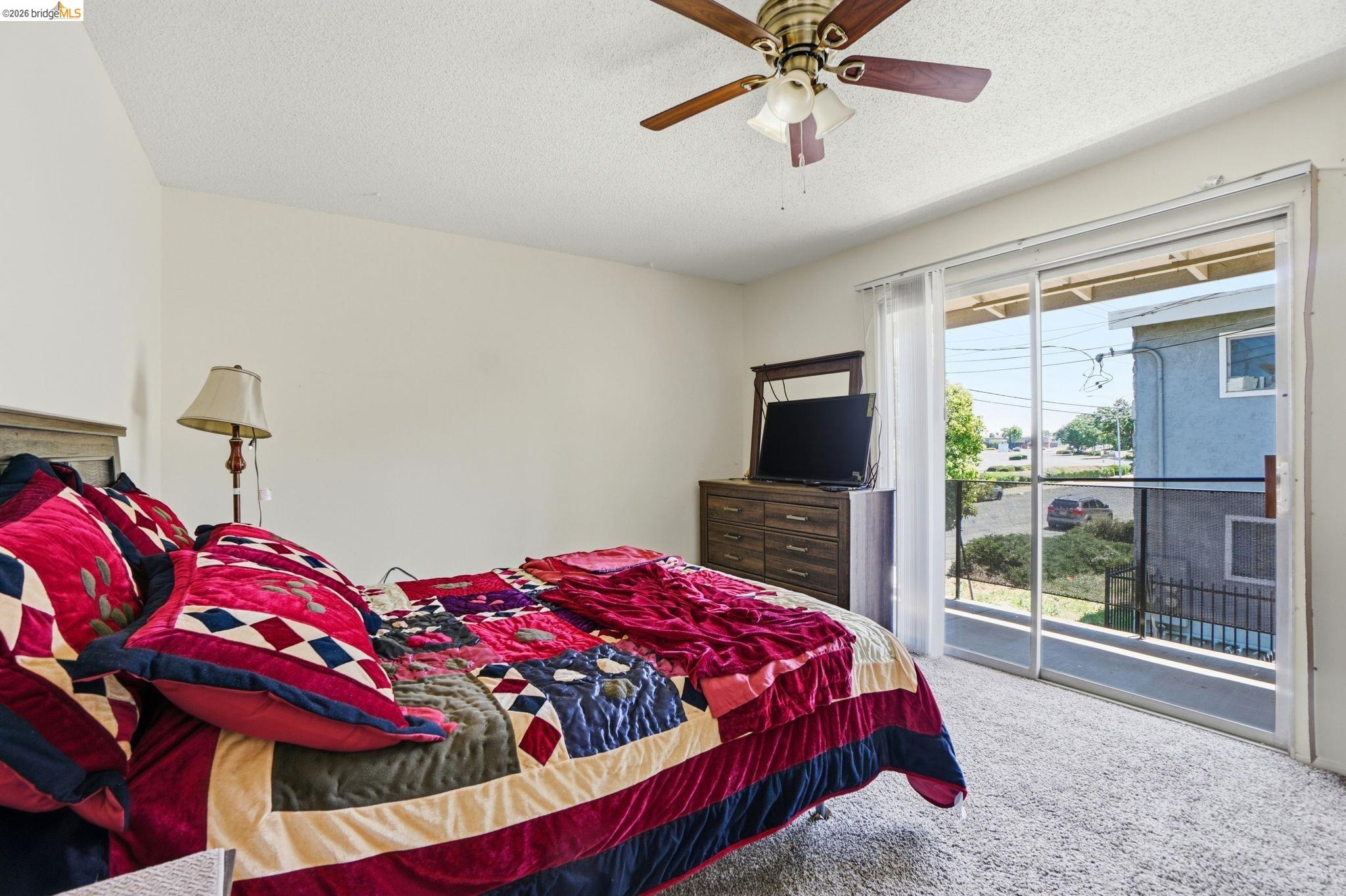 3513 Fairview
