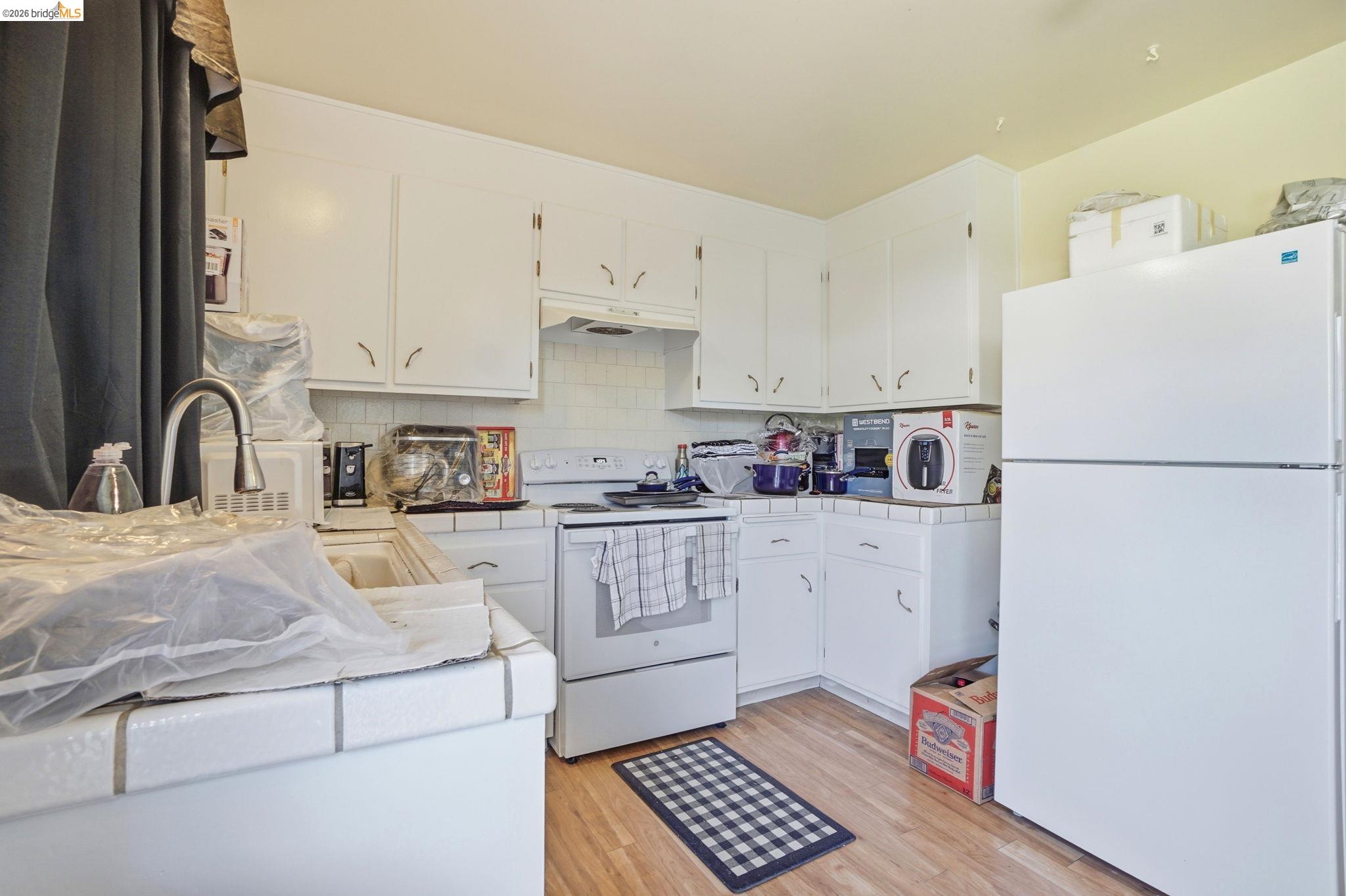 3513 Fairview