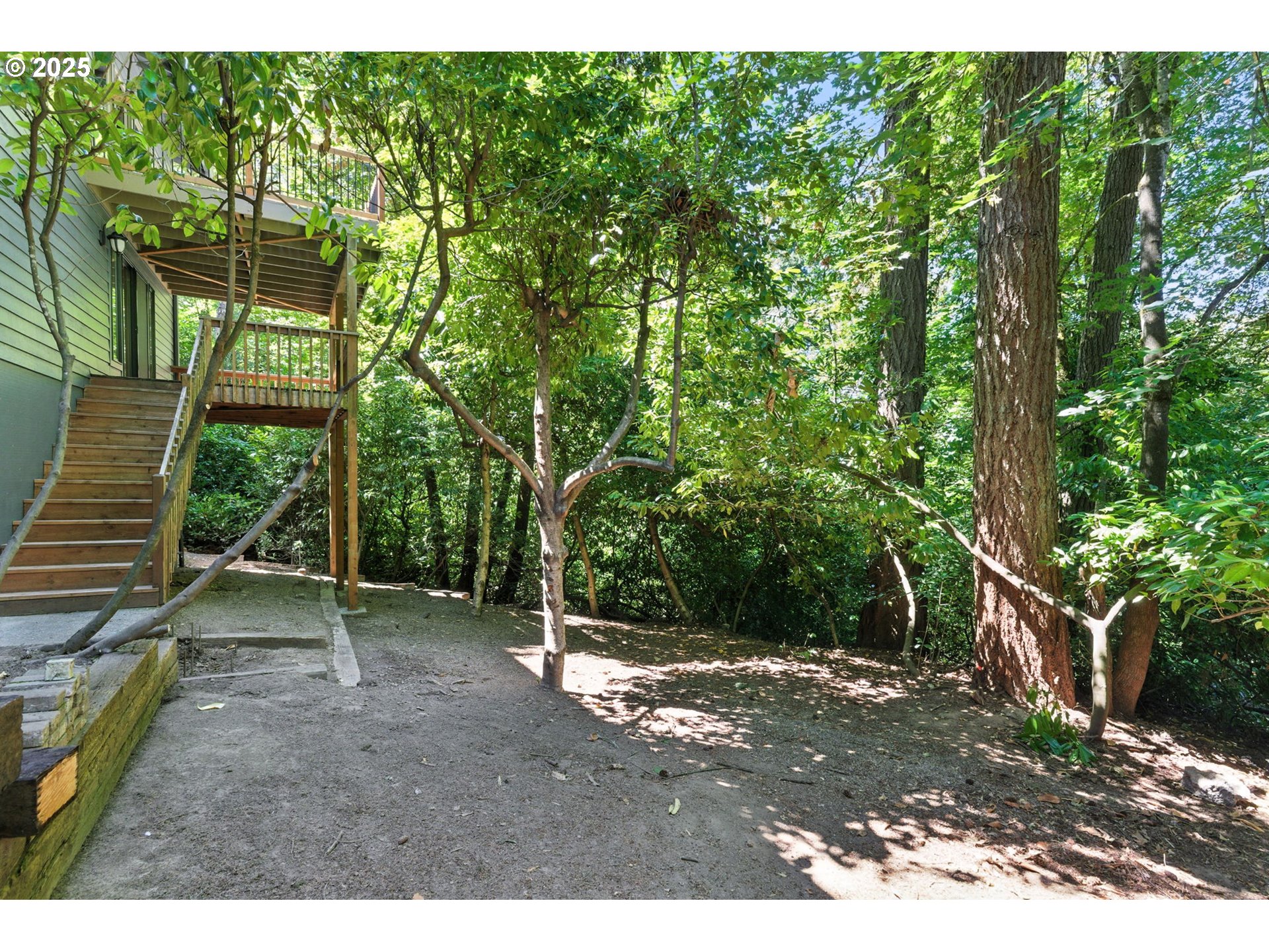 2651 LOOKOUT CT