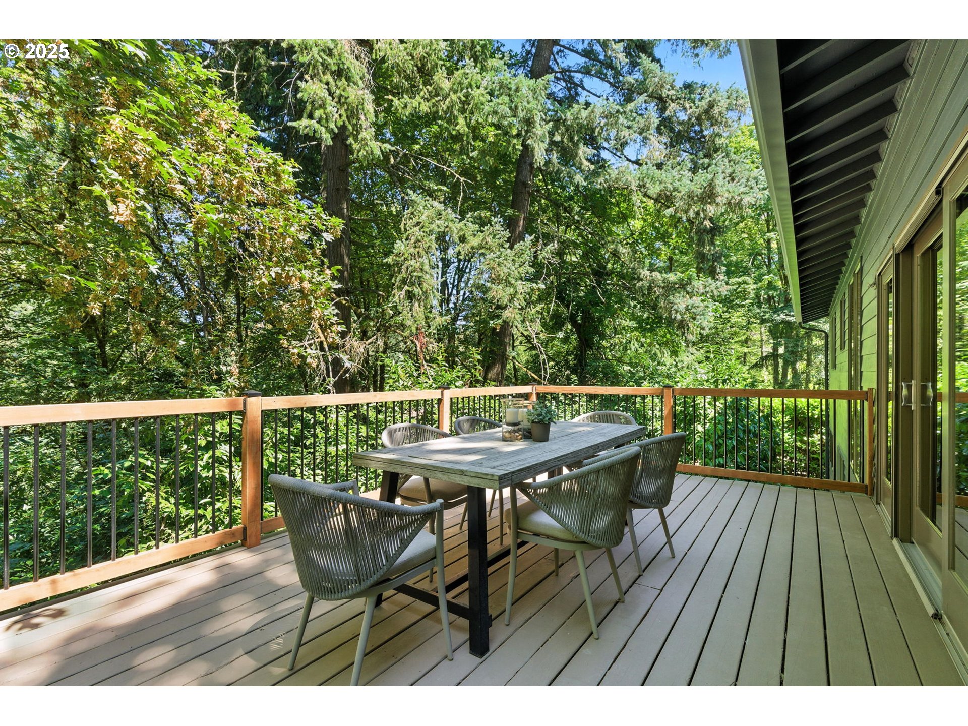 2651 LOOKOUT CT