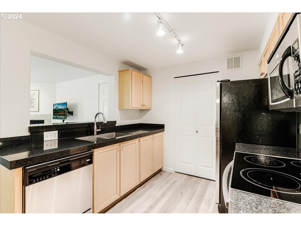730 NW 185TH AVE #205