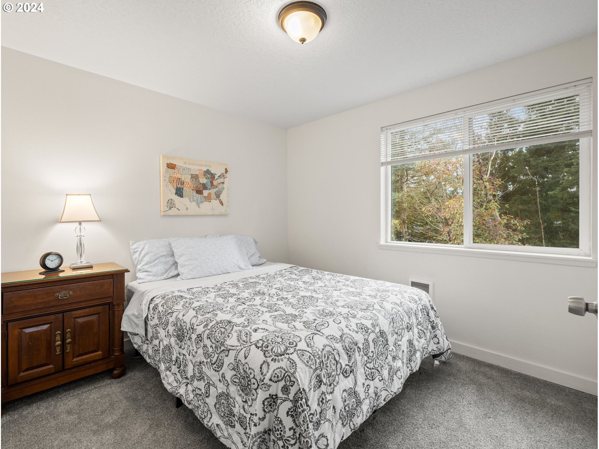 13556 JASON LEE DR