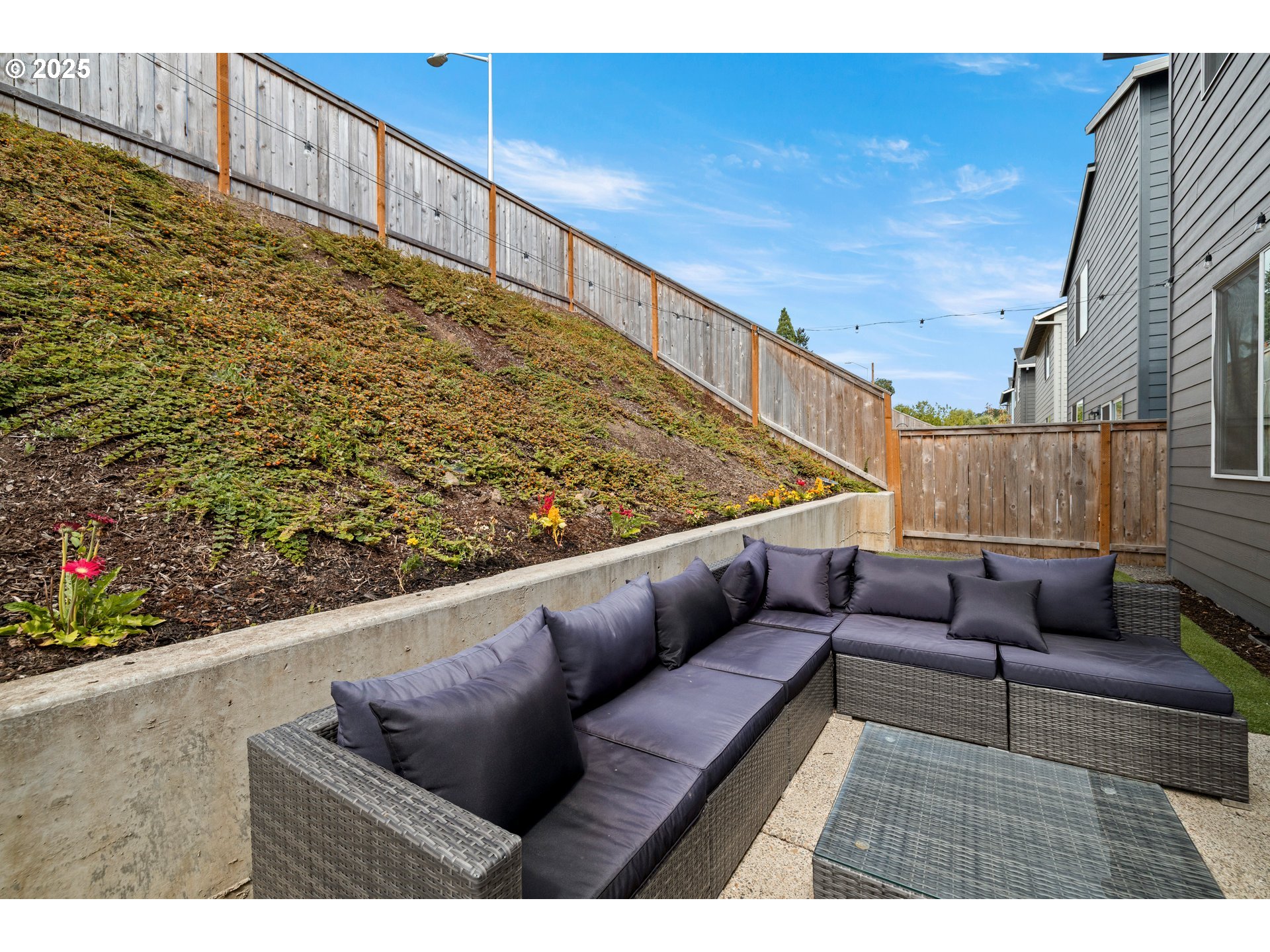 317 E BARBARAS WAY