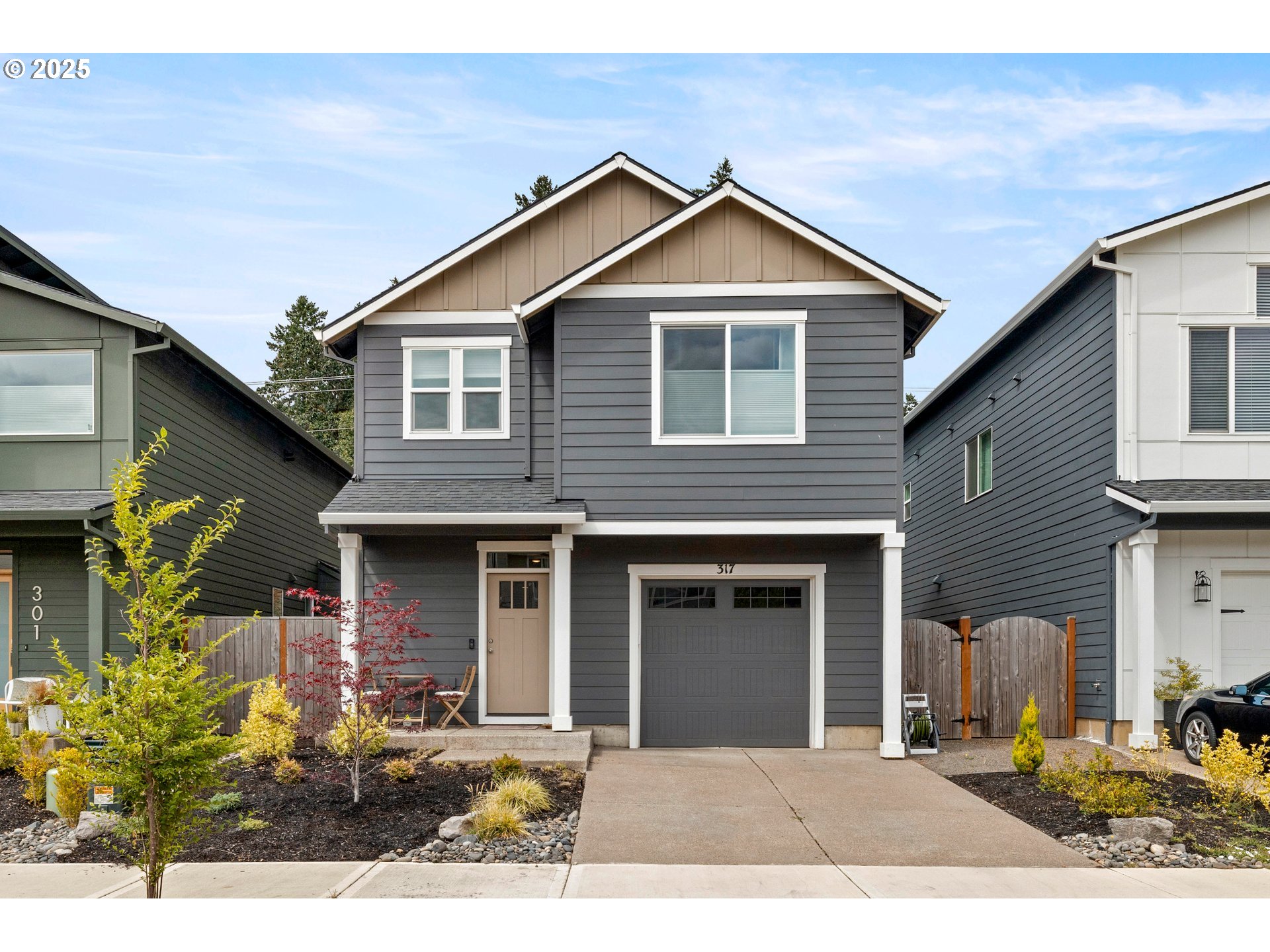 317 E BARBARAS WAY