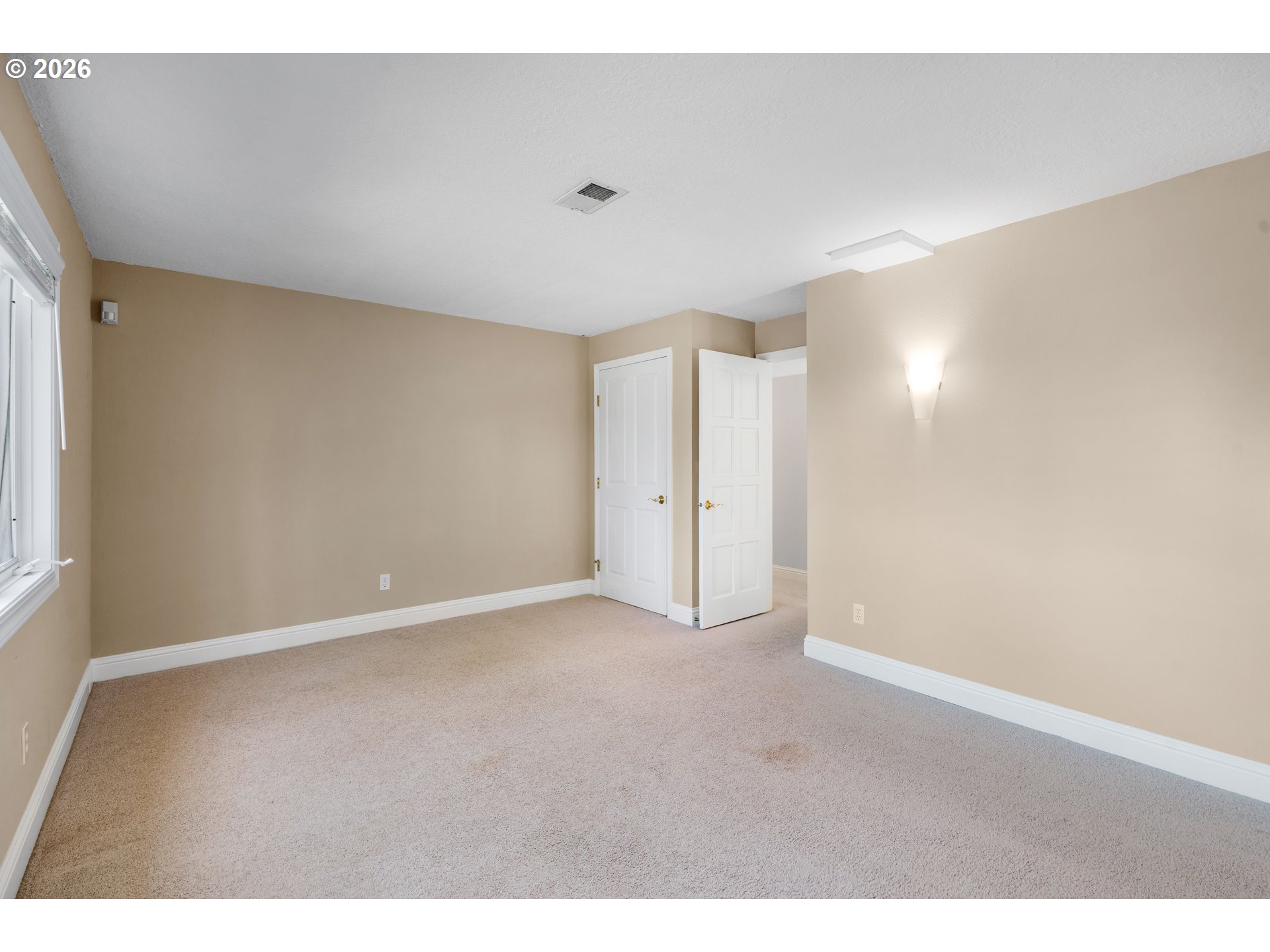 17875 CRESTLINE DR