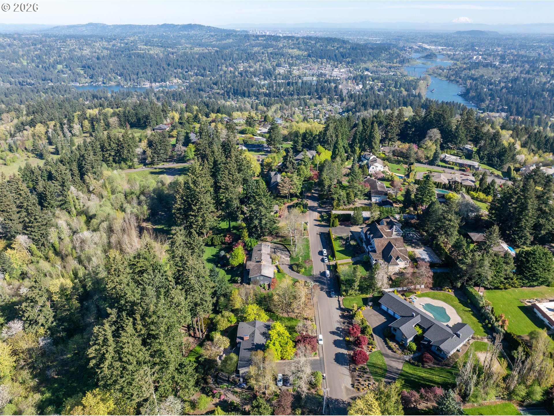 17875 CRESTLINE DR