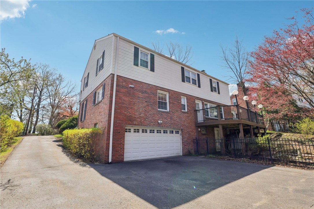 5 Knollwood Dr
