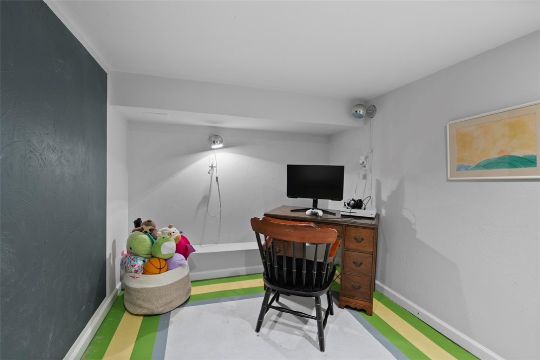 401 Parker Dr
