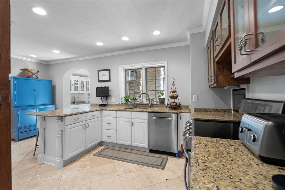 401 Parker Dr