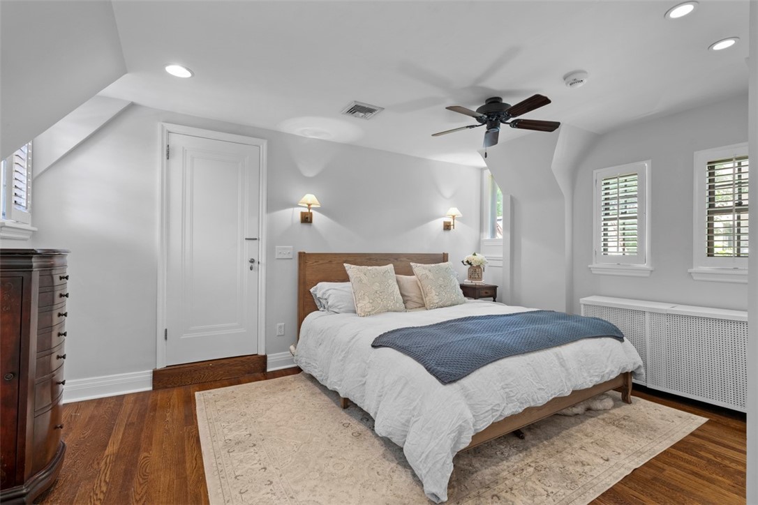 401 Parker Dr