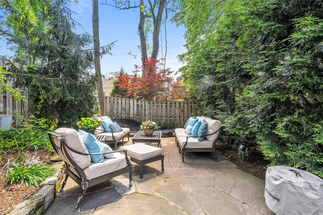 401 Parker Dr