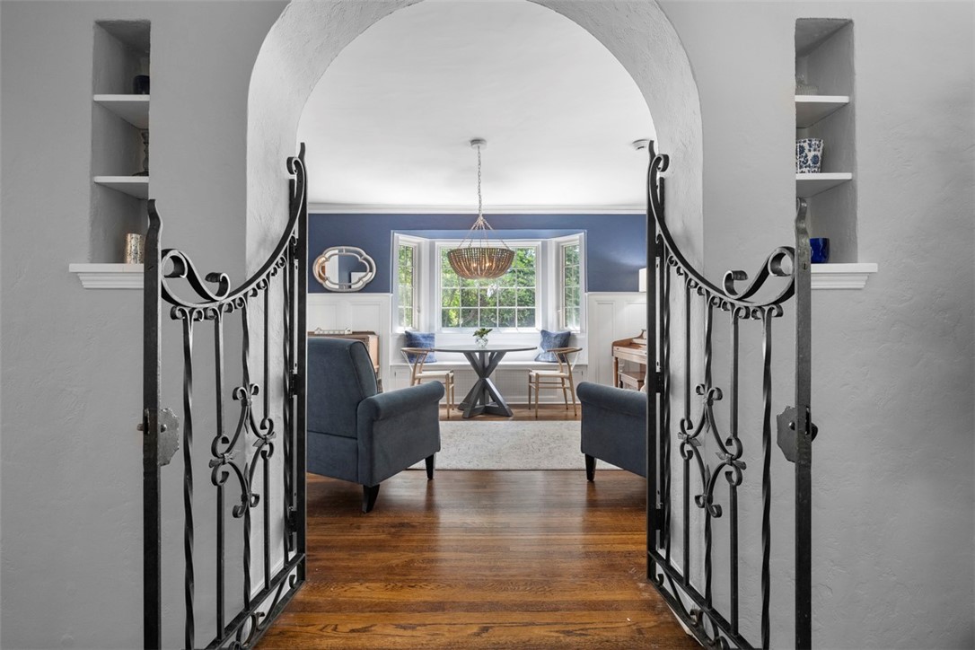401 Parker Dr