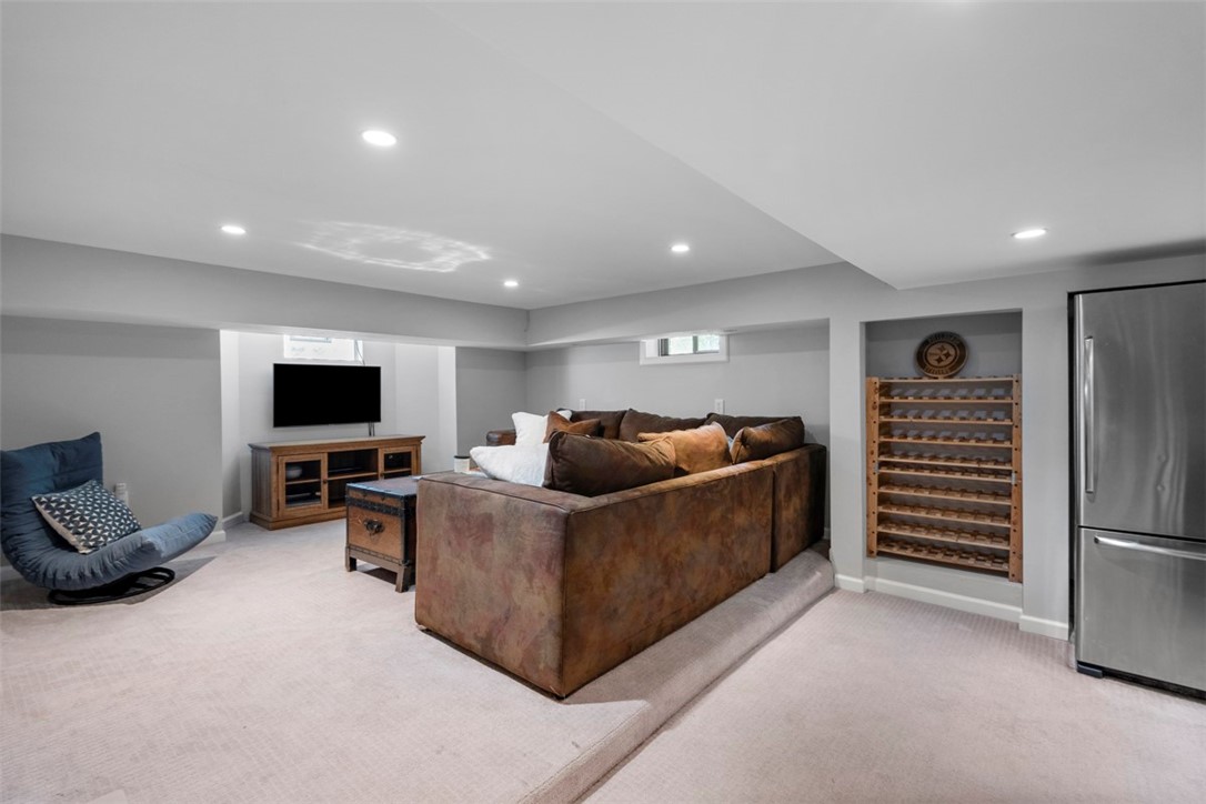 401 Parker Dr